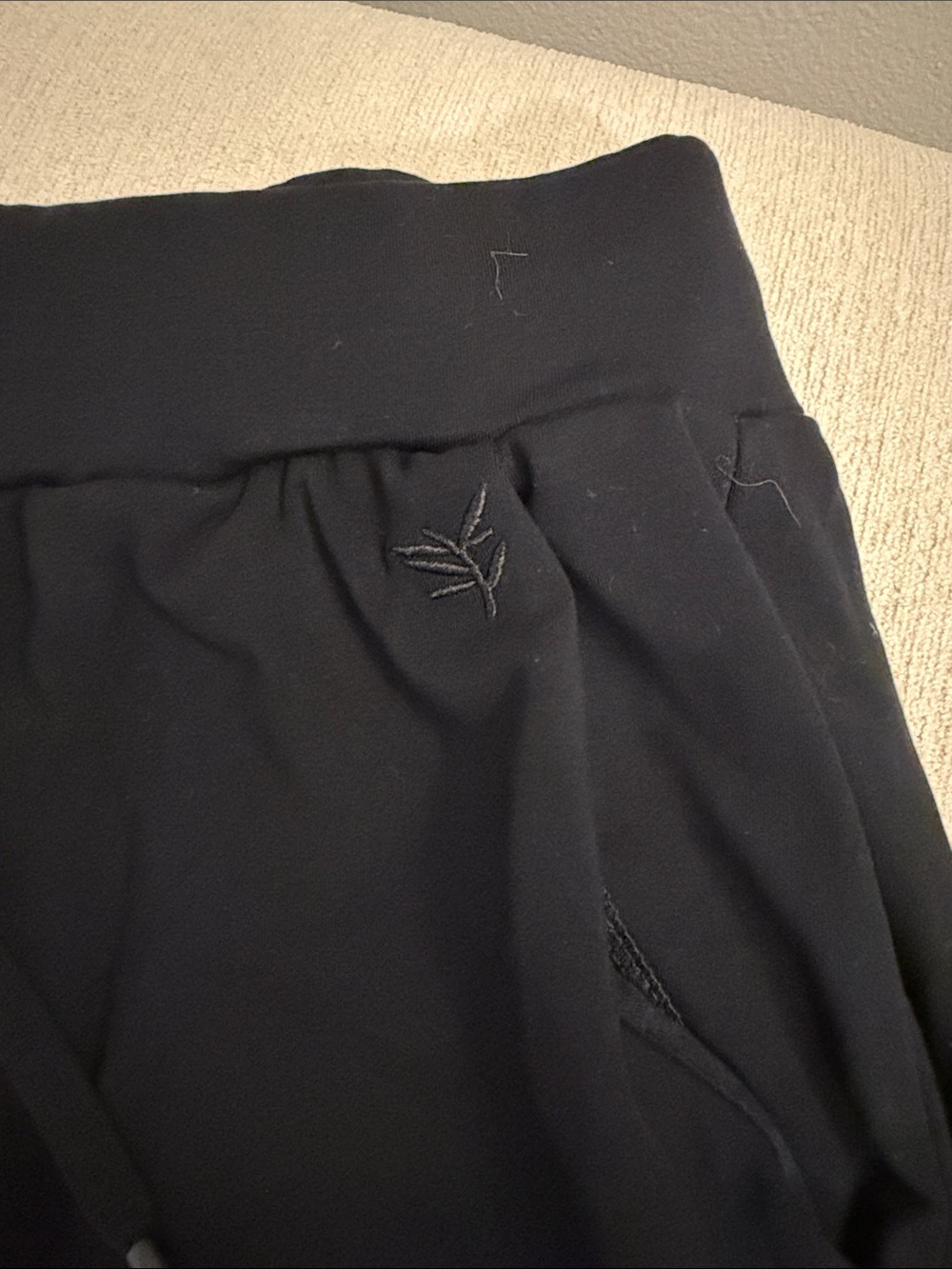 NWOT Cozy Earth Bamboo Jogger Pants - Picture 5 of 5